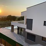 Boiky - Private Pool And Amazing Sea View, Istria