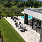 Boiky - Private Pool And Amazing Sea View, Istria